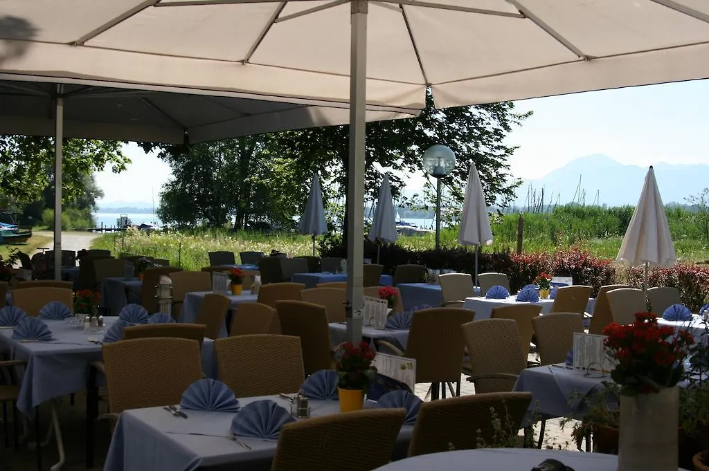 Zum Fischer am See ***S Prien Hotel
