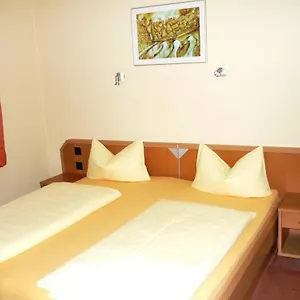 Guest house Im Malerwinkel, Kallmuenz