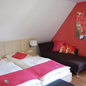 Guest house Linden & Wildkraeuterhotel, Windelsbach